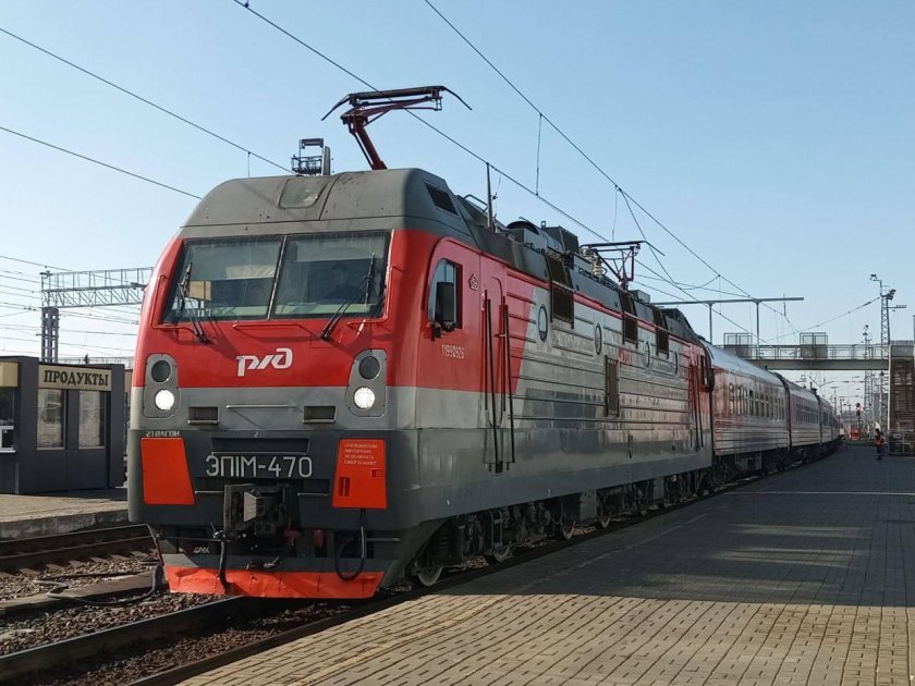 Пассажирские поезда