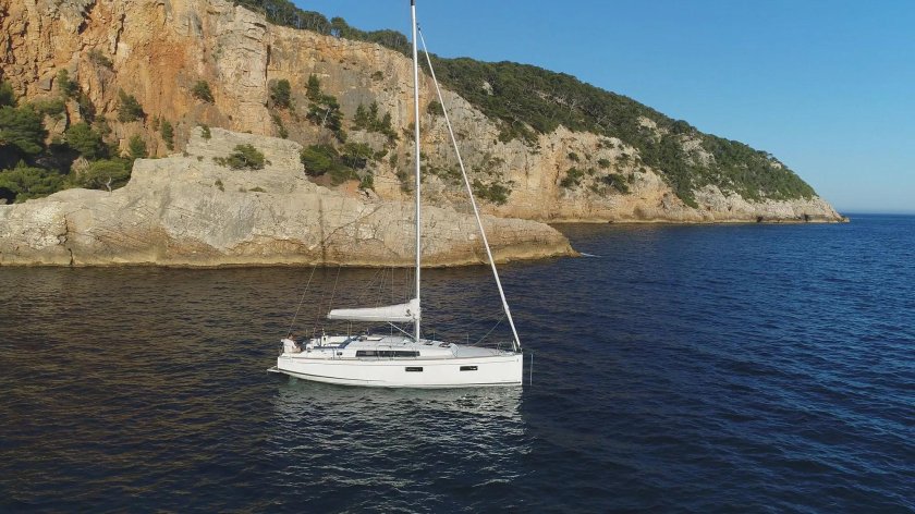 Beneteau oceanis 38