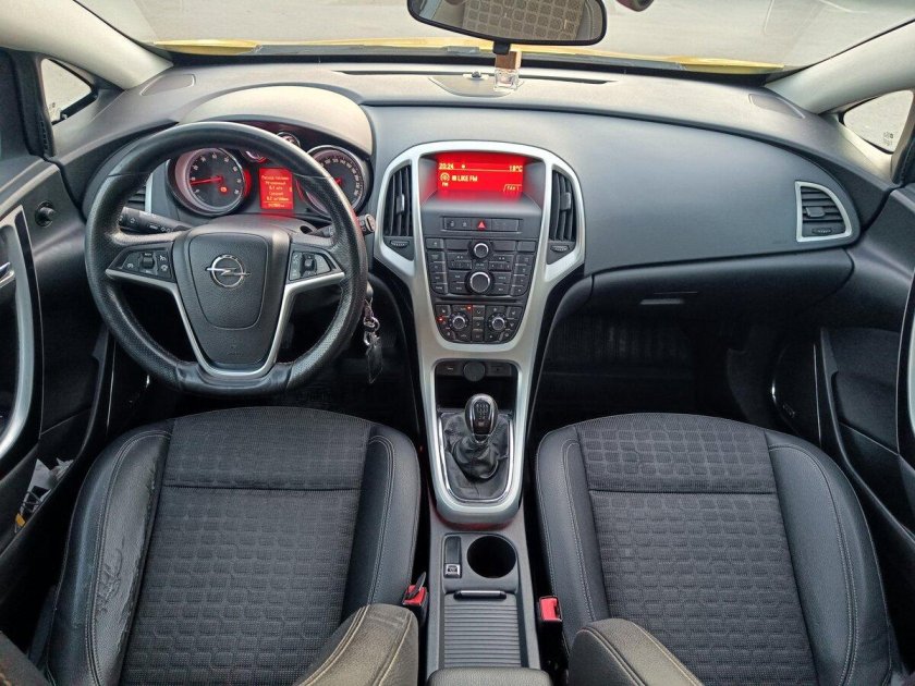 Opel astra j рестайлинг