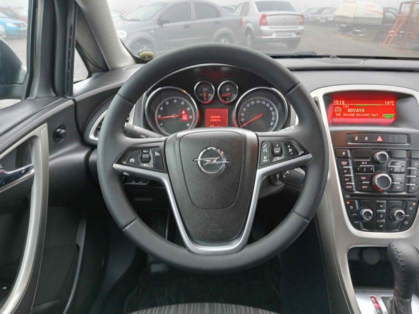 Опель астра j хэтчбек