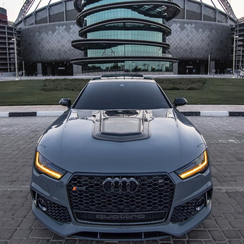 Ауди rs7 2018