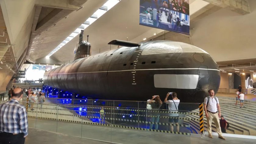 Подводная лодка Ленинский комсомол в Кронштадте музей