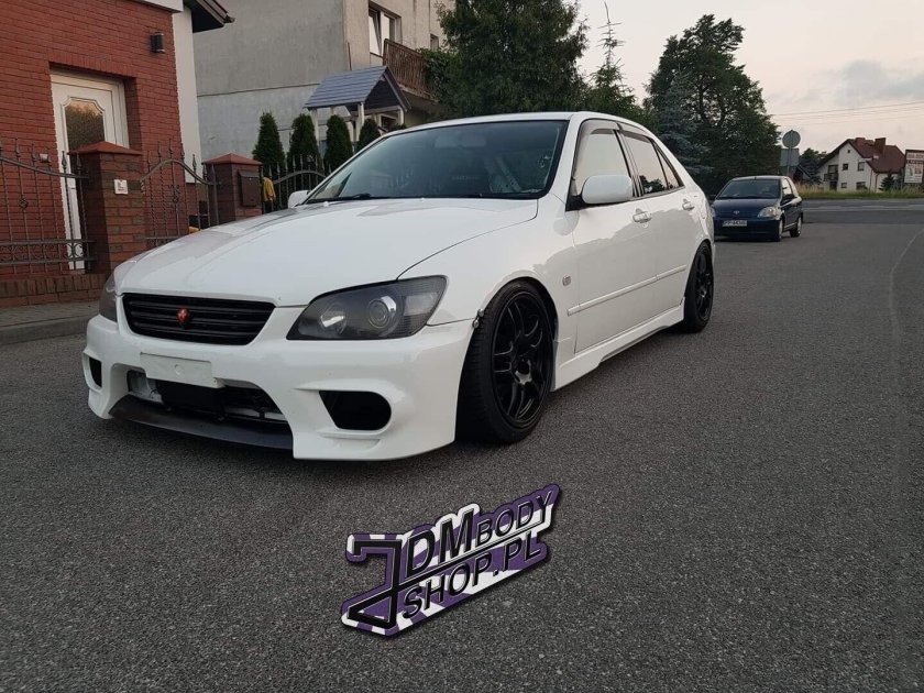 Тойота Альтеза Лексус is200