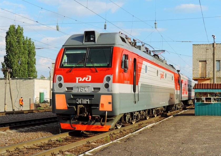 Электровоз ep7