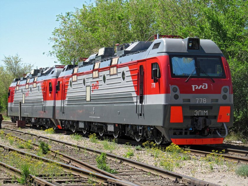 Локомотив НЭВЗ эп1