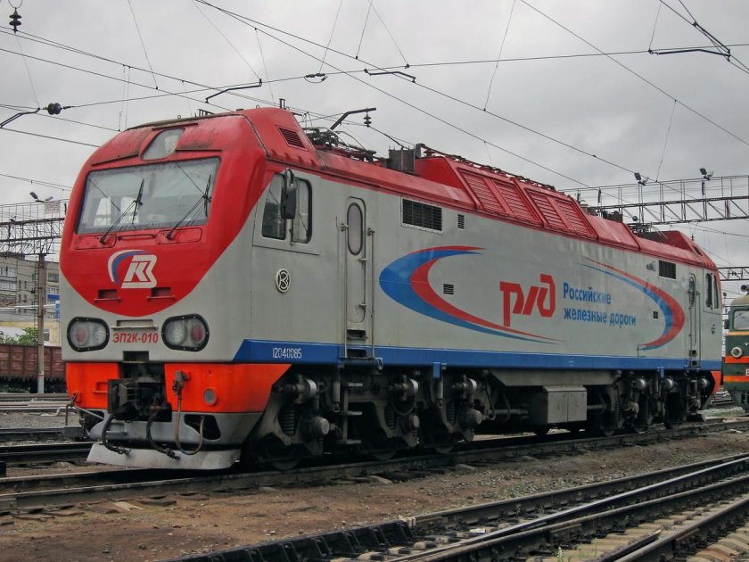 Электровоз эп2к