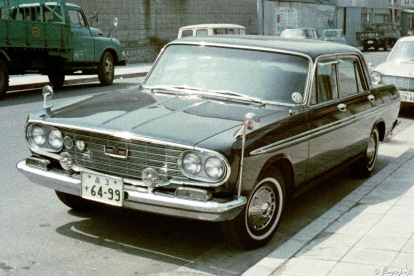 Toyota Crown eight 1964