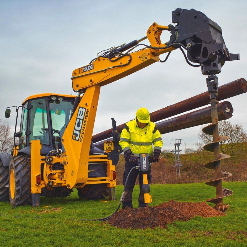 Ямобур JCB 3cx