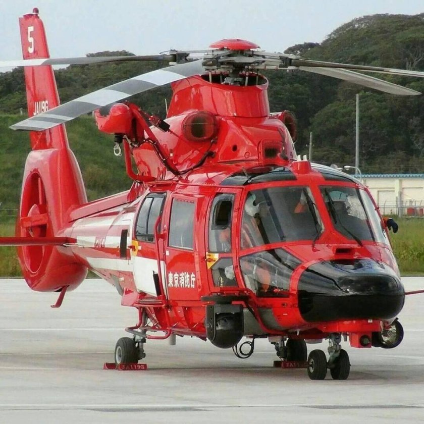 Eurocopter ec135 кабина