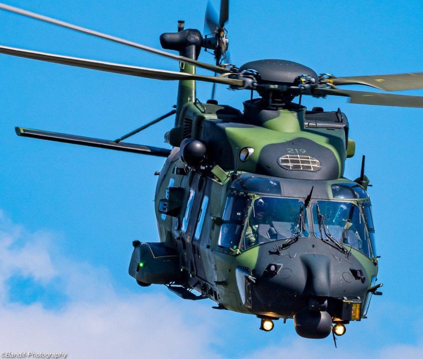 Вертолет военный