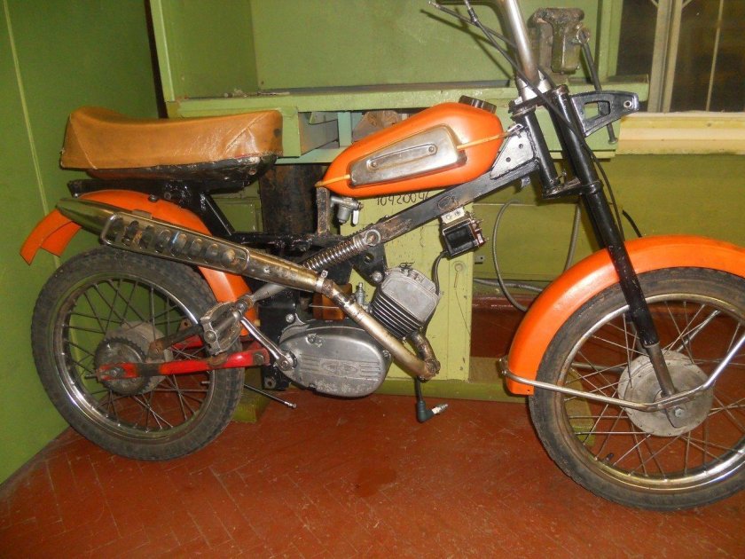 Мопед Верховина 6