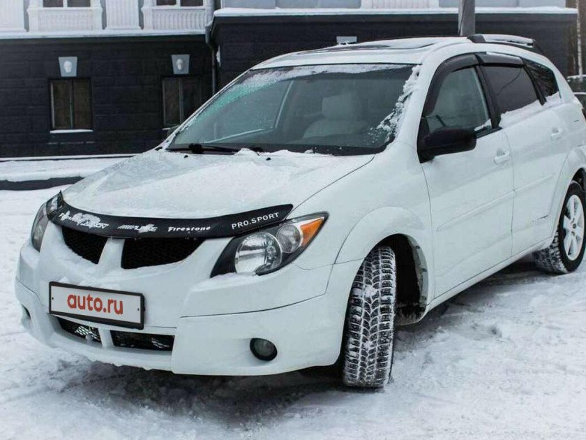 Белый Понтиак машина