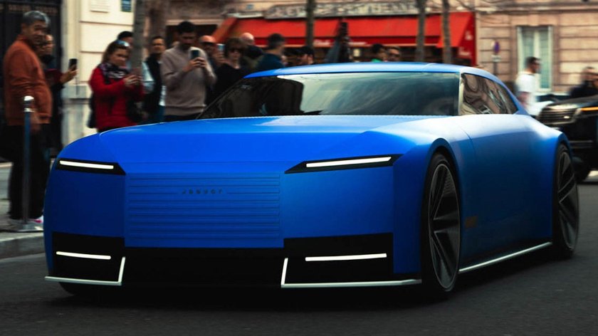 Машина 2025 года