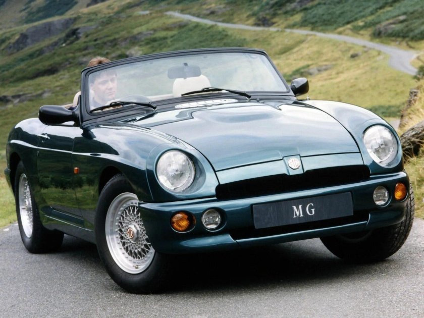 MG rv8