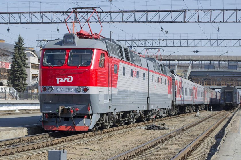 Поезд 373е Тюмень Махачкала