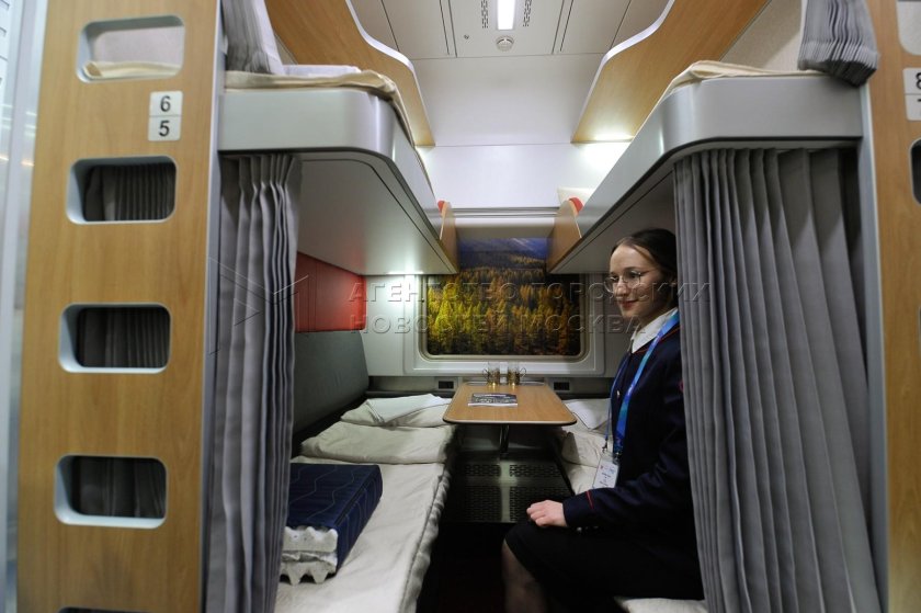 РЖД вагон 2т купе