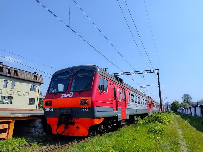 Электропоезд эд4м