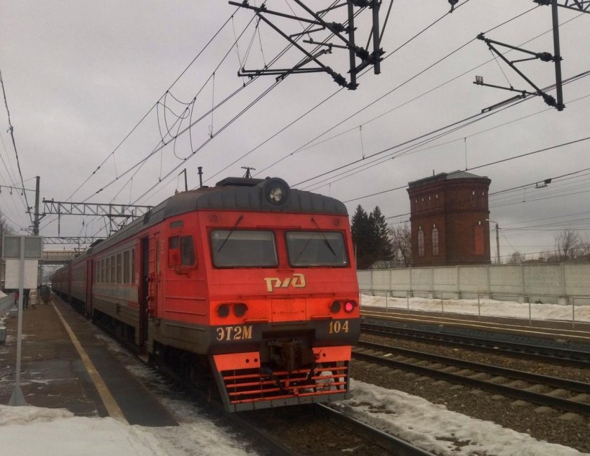 Электричка эт 2 м