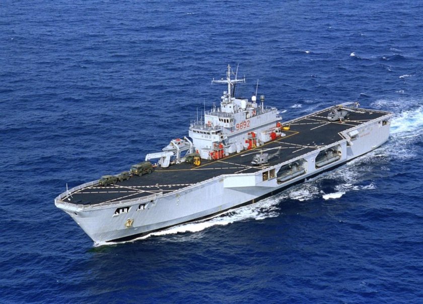 Десантный корабль San Marco