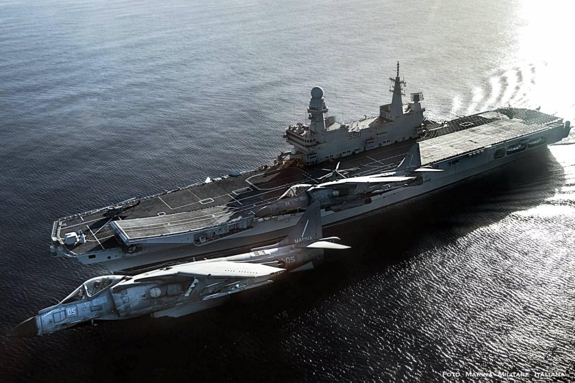 Авианосцем с-550 Cavour