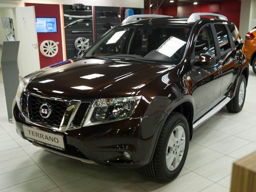 Ниссан Террано коричневый