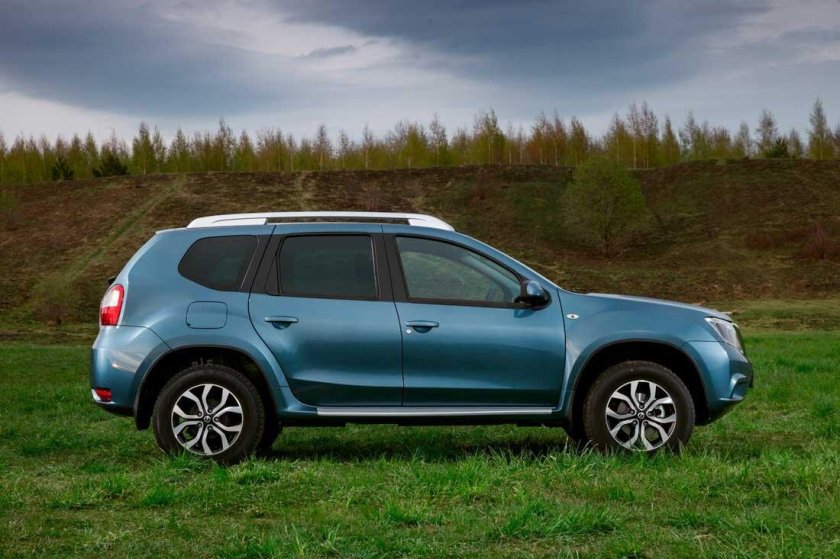 Автомобиль Nissan Terrano