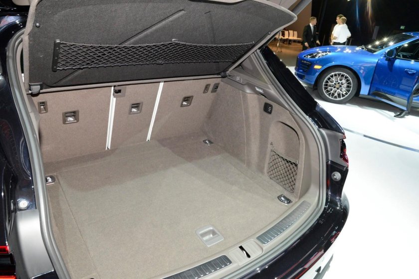 Porsche Macan багажник