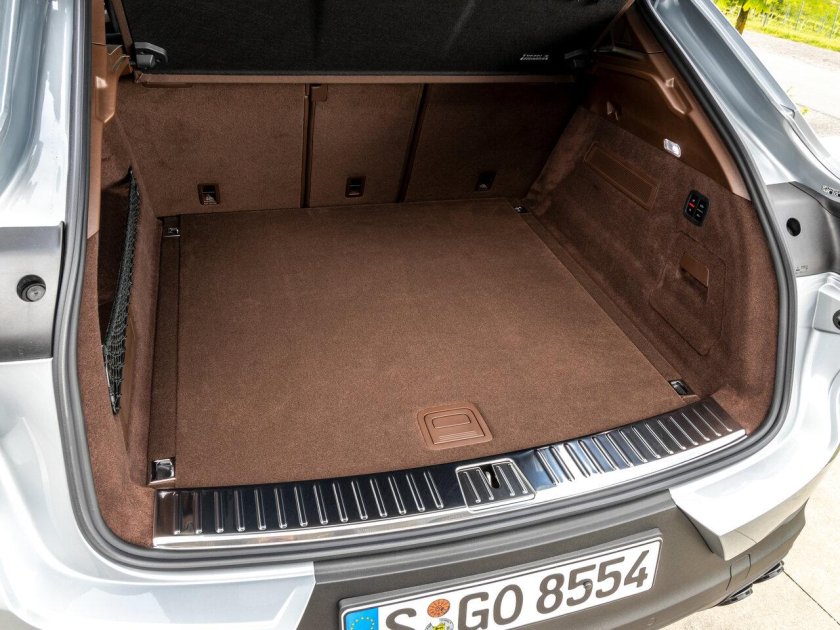 Порше Кайен багажник