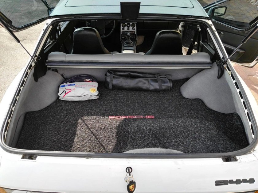Porsche 924 багажник