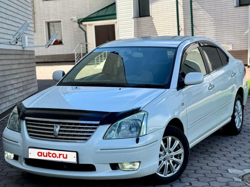 Toyota premio 2003