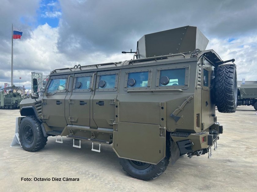 Бронеавтомобиль тайфун к 53949