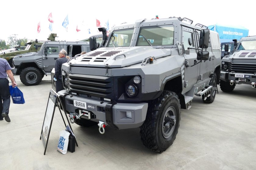 Бронированный автомобиль Buran apc10
