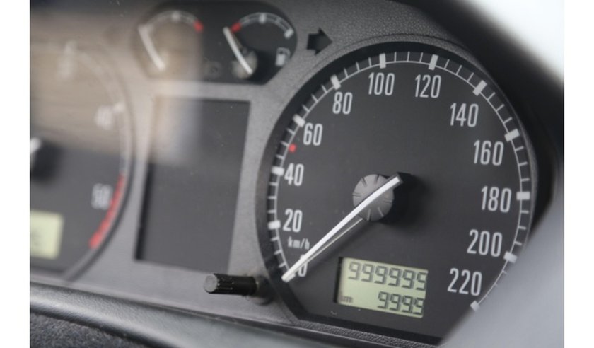 Шкода Фабия 220 км спидометр
