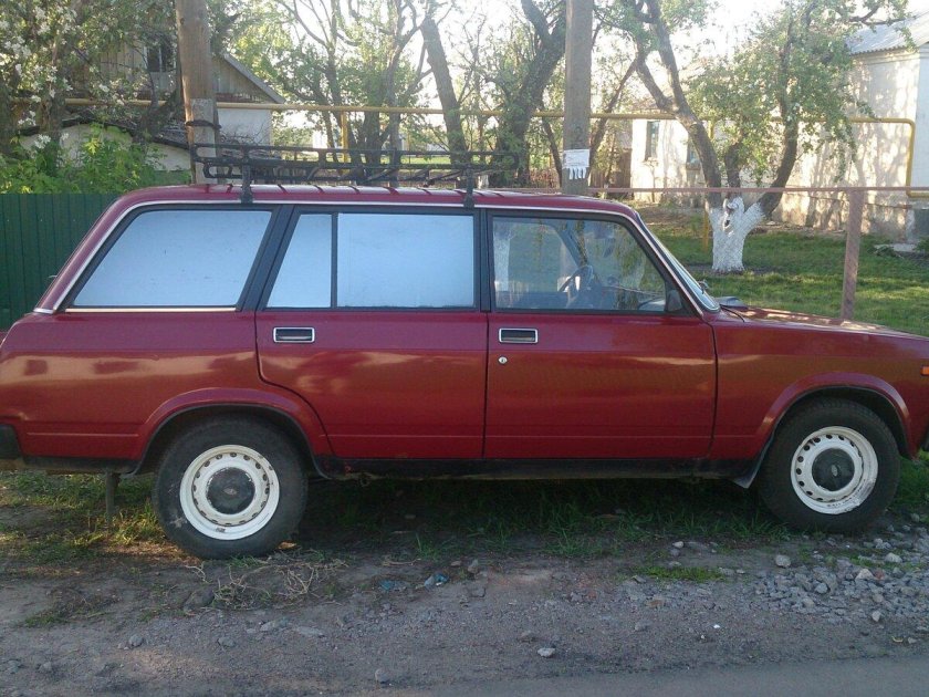 ВАЗ 2104 Вишневая