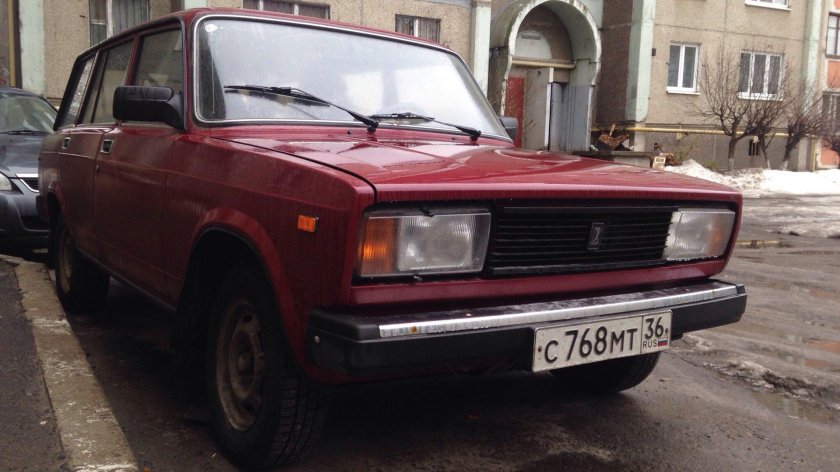ВАЗ 2104 Вишневая