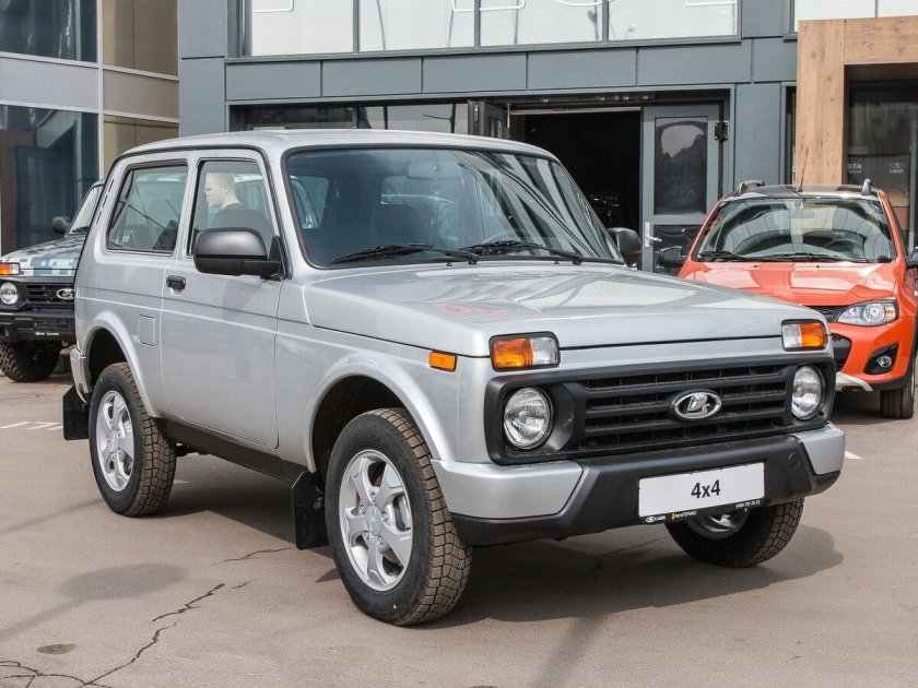 Нива Урбан серая