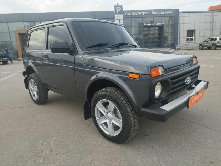 Lada Niva Legend