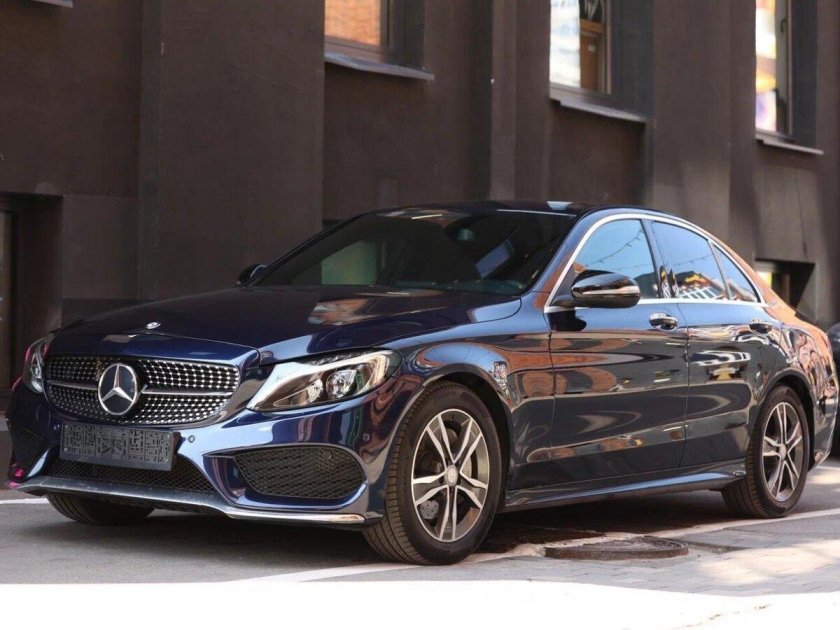 Mercedes benz c class 2018