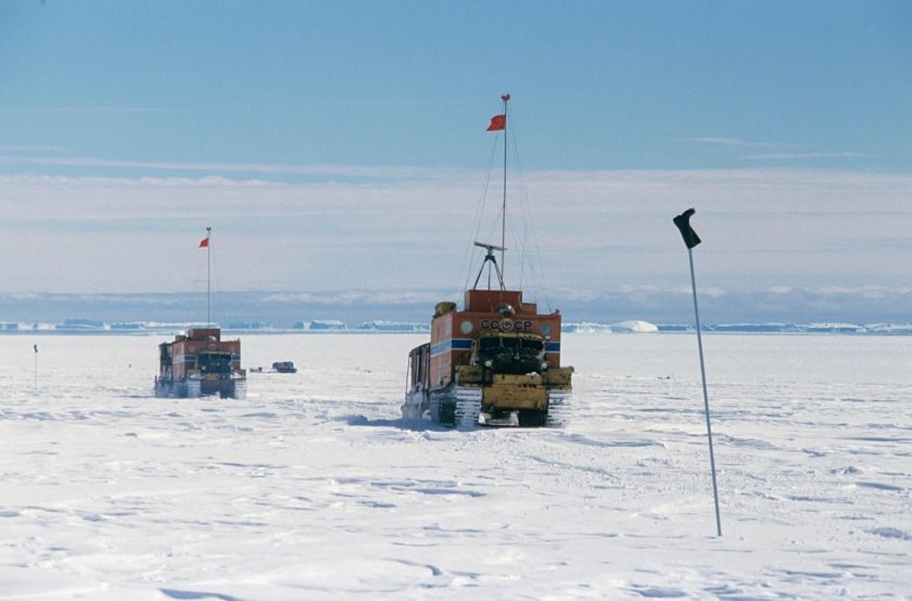 Санно-гусеничный поход Восток Мирный