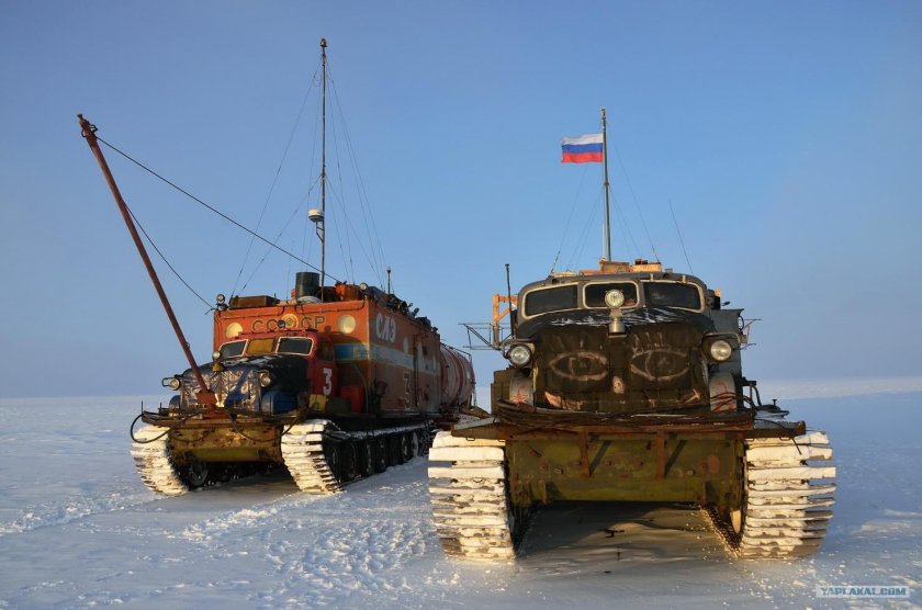 Станция Восток санно-гусеничный поезд