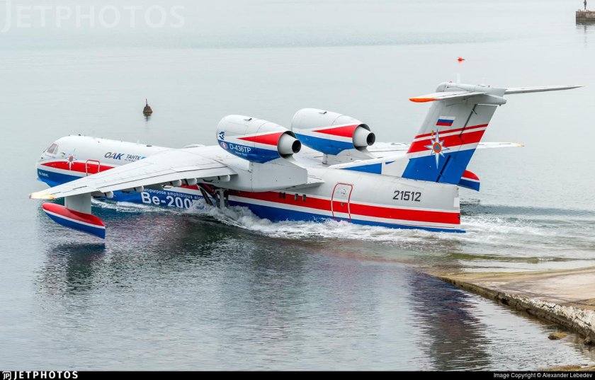Самолёт-амфибия бе-200чс