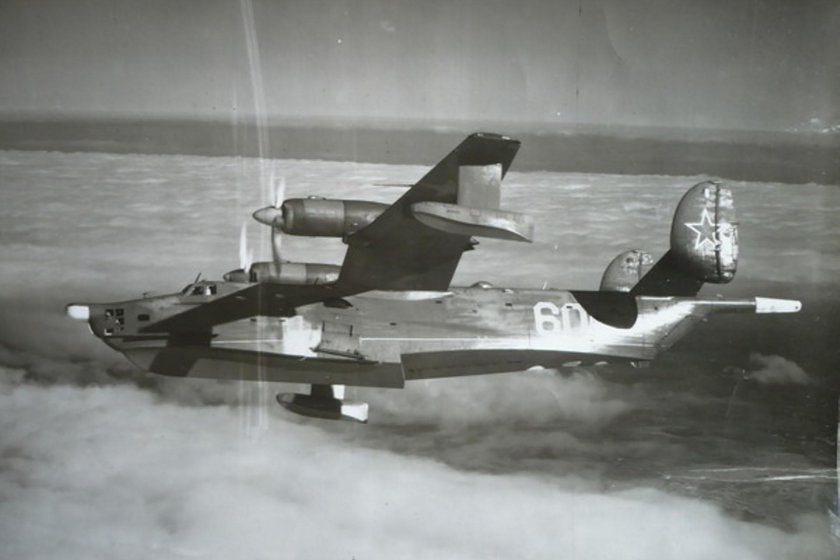 Самолёт амфибия бе-12