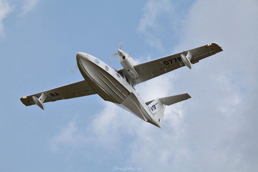 Самолёт-амфибия ла-8