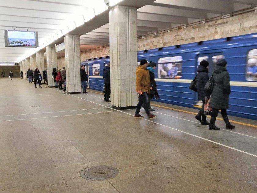Станция метро Якуба Коласа Минск