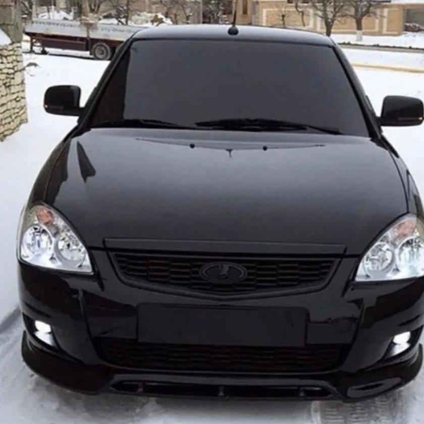 Lada Priora 2 Black