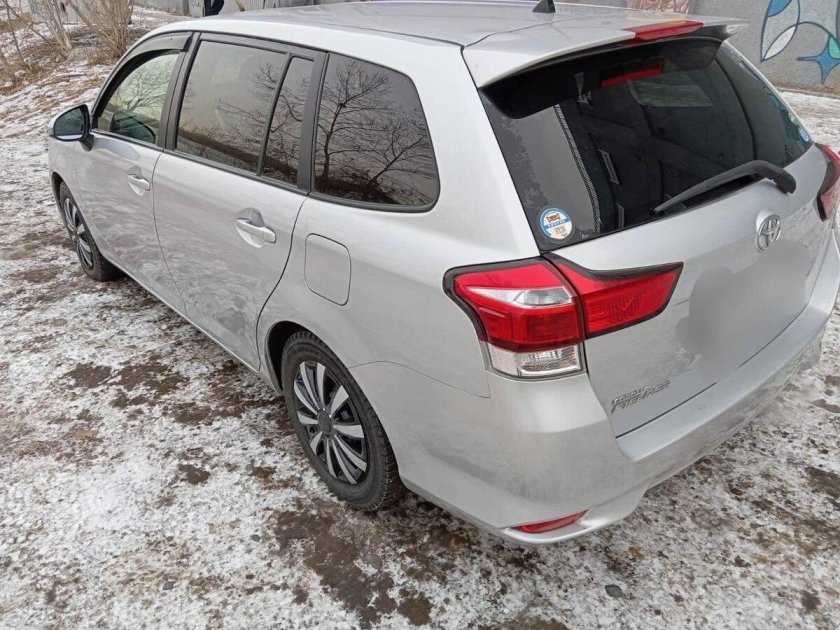 Toyota corolla fielder 2016