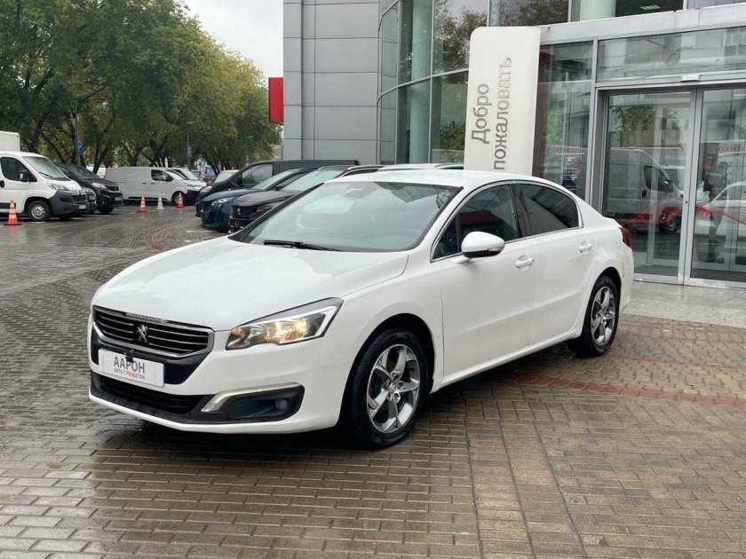 Пежо седан 508 2020 белая