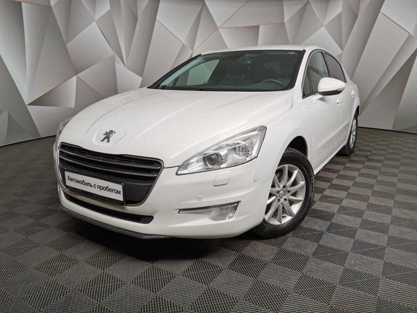 Peugeot 508 белая