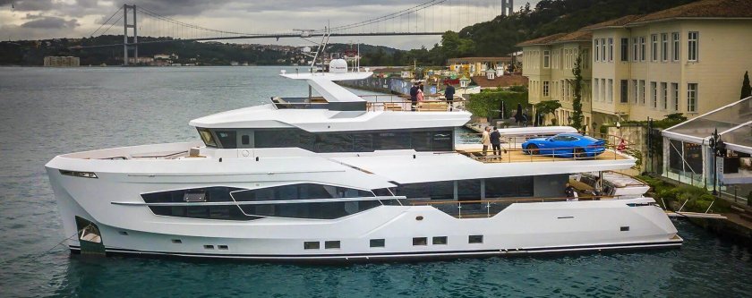 Яхта Numarine 32 XP