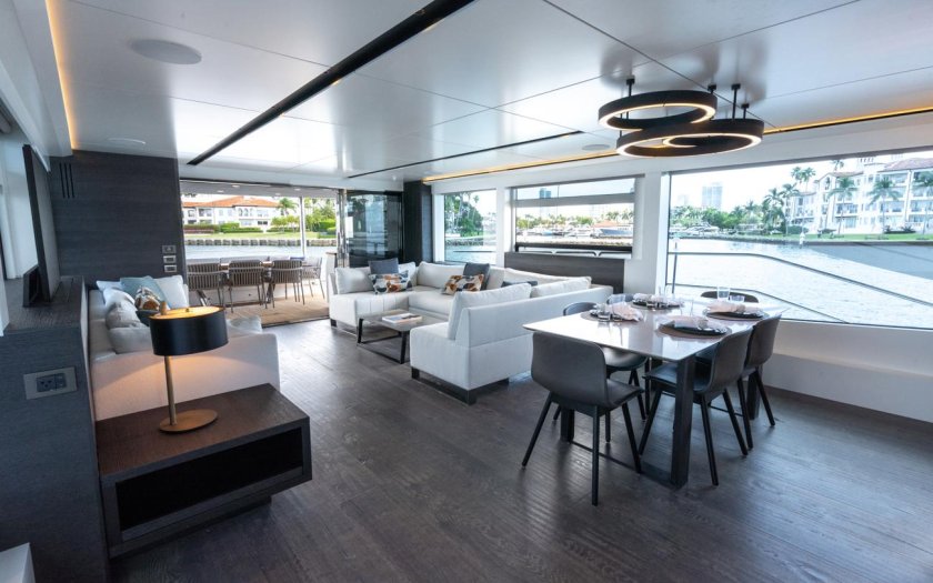 Роскошная яхта